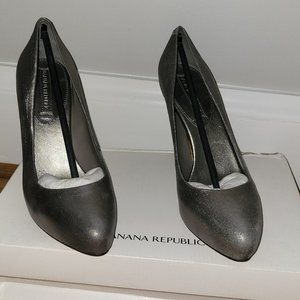 Banana Republic Heels